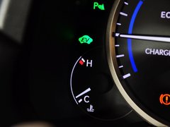 2015款 300h 锋芒版 全驱 5座