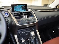 2015款 300h 锋芒版 全驱 5座