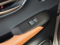 2015款 300h 锋芒版 全驱 5座
