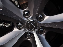 2015款 300h 锋芒版 全驱 5座