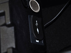 雷克萨斯NX 2015款 300h 锋芒版 全驱 5座