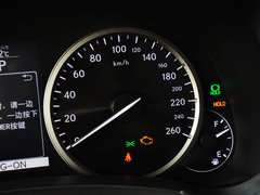 雷克萨斯NX 2015款 300h 锋芒版 全驱 5座