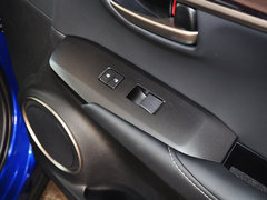 雷克萨斯NX 2015款 300h 锋芒版 全驱 5座