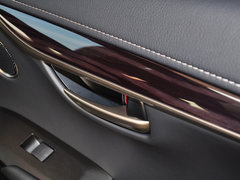 雷克萨斯NX 2015款 300h 锋芒版 全驱 5座