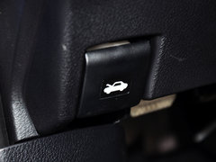 雷克萨斯NX 2015款 300h 锋芒版 全驱 5座