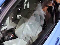 2014款 3.0T 四门轿跑车
