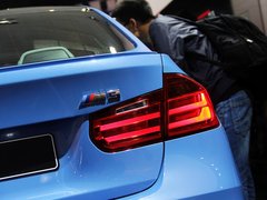 2014款 3.0T 四门轿跑车