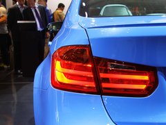 2014款 3.0T 四门轿跑车