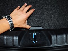 2014款 3.0T 四门轿跑车
