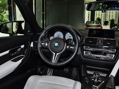 2014款 3.0T 四门轿跑车