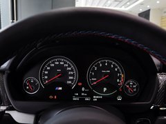 2014款 3.0T 四门轿跑车