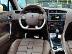 2014款 1.6T 自动 尊享版THP200 5座