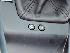 2014款 1.6T 自动 尊享版THP200 5座