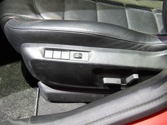 2014款 1.6T R