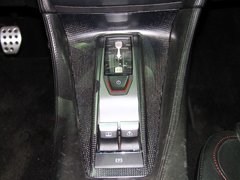 2014款 1.6T R