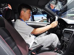 2014款 改款R-LINE V8 