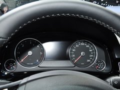 2014款 改款R-LINE V8 