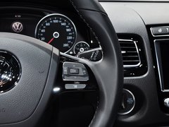 2014款 改款R-LINE V8 