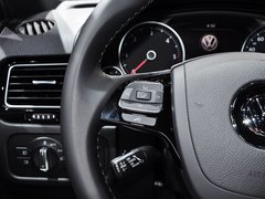 2014款 改款R-LINE V8 