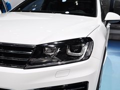 2014款 改款R-LINE V8 