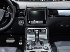 2014款 改款R-LINE V8 