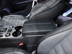 2014款 改款R-LINE V8 