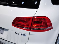 2014款 改款R-LINE V8 