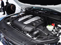 2014款 改款R-LINE V8 