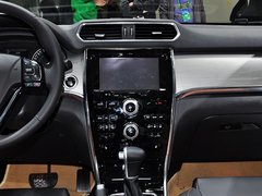 2014款 1.5T 手动 四驱尊贵版 5座
