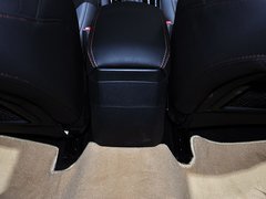 2014款 1.5T 手动 四驱尊贵版 5座
