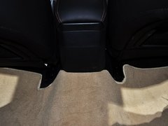 2014款 1.5T 手动 四驱尊贵版 5座