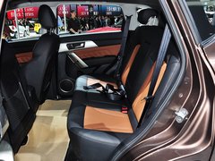 2014款 1.5T 手动 四驱尊贵版 5座
