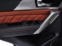 2014款 1.5T 手动 四驱尊贵版 5座
