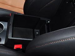 2014款 1.5T 手动 四驱尊贵版 5座