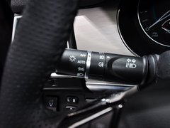 2014款 1.5T 手动 四驱尊贵版 5座