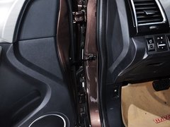 2014款 1.5T 手动 四驱尊贵版 5座