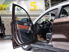 2014款 1.5T 手动 四驱尊贵版 5座