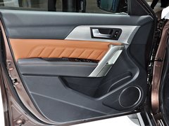 2014款 1.5T 手动 四驱尊贵版 5座