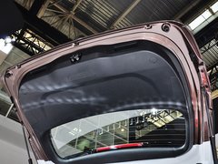 2014款 1.5T 手动 四驱尊贵版 5座