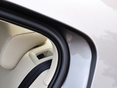 2015款 1.6L 自动 逸俊版