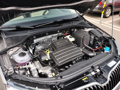 2015款 1.6L 自动 逸俊版