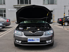 2015款 1.6L 自动 逸俊版