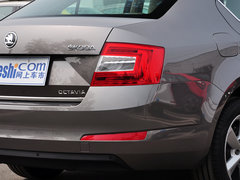 2015款 1.6L 自动 逸俊版