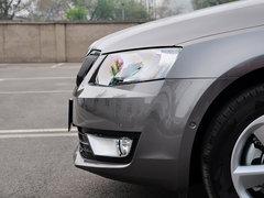 2015款 1.6L 自动 逸俊版