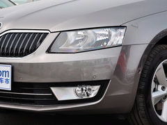 2015款 1.6L 自动 逸俊版