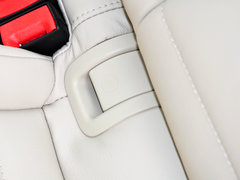 2015款 1.6L 自动 逸俊版