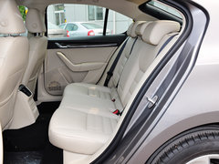 2015款 1.6L 自动 逸俊版