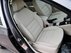 2015款 1.6L 自动 逸俊版