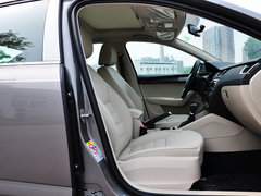 2015款 1.6L 自动 逸俊版
