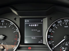 2015款 1.6L 自动 逸俊版